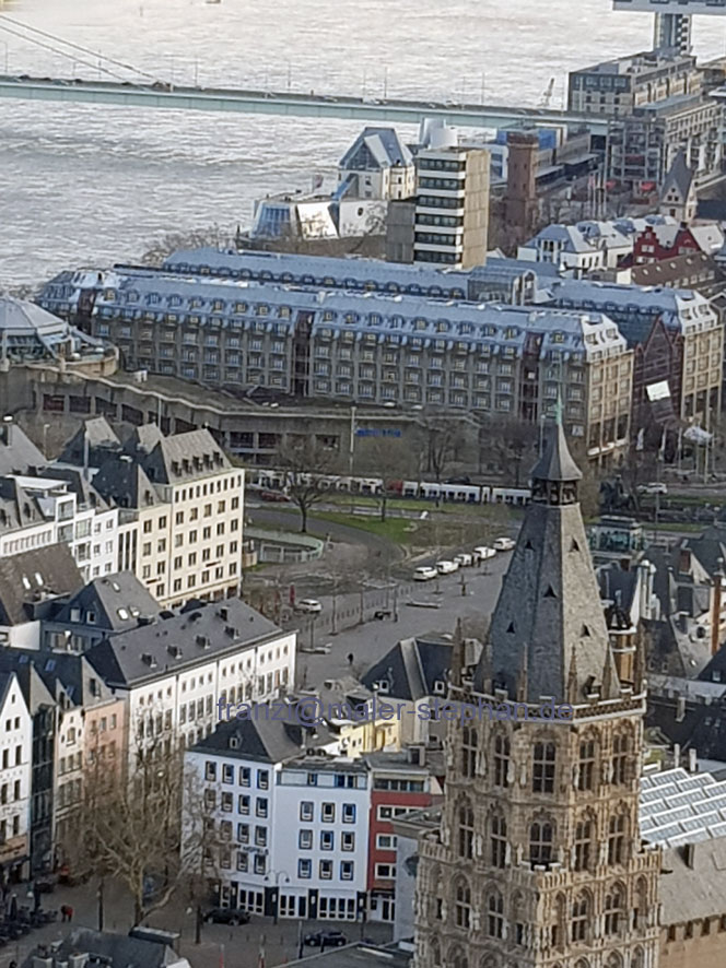 Blick auf unser Hotel am Rhein